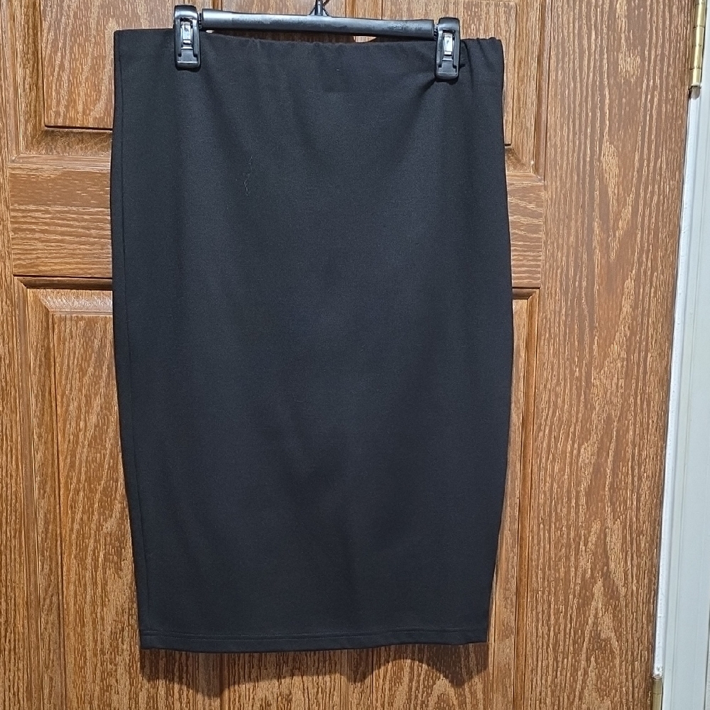 Philosophy Classic Black Pencil Skirt
